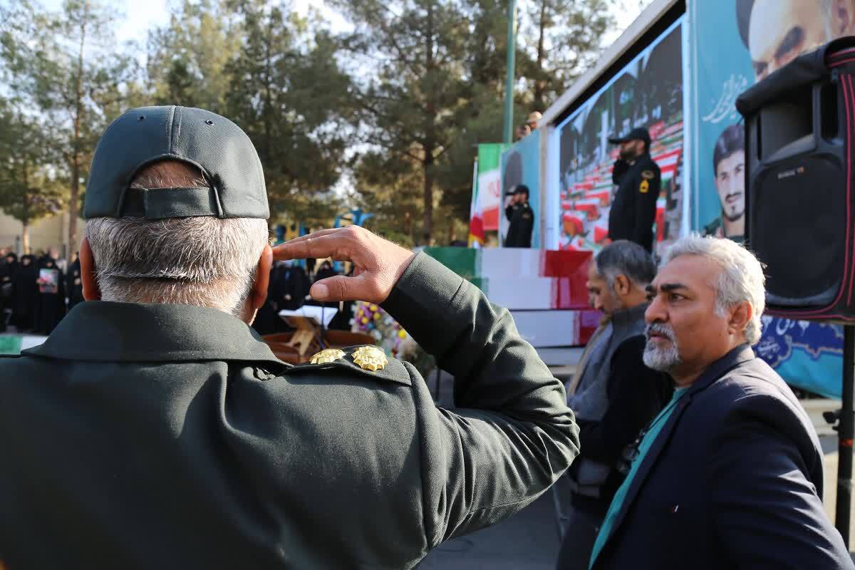 ارسال ۱۷۵ اثر به دبیرخانه مسابقه هنری شهدای گمنام قم