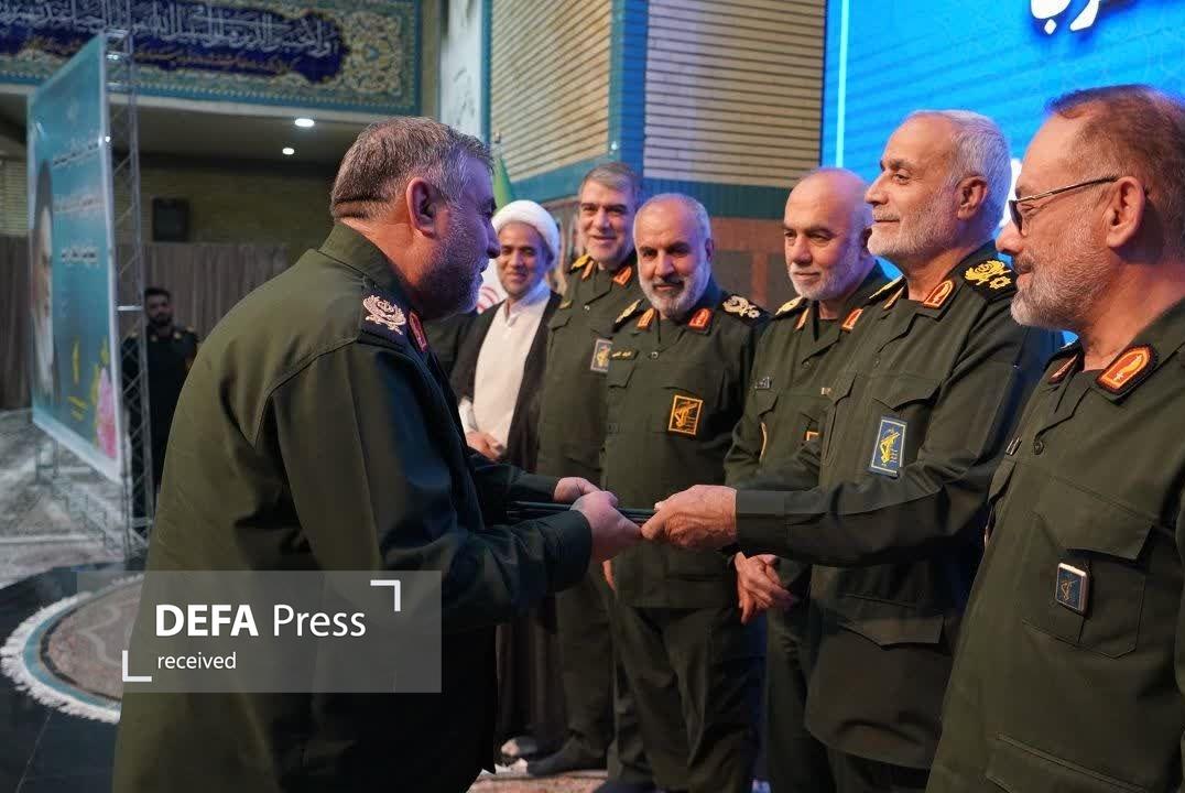 سردار «خلیلزاده» جانشین قرارگاه حمزه سیدالشهداء شد سردار «خلیلزاده» جانشین قرارگاه حمزه سیدالشهداء شد