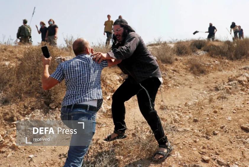 شبیخون شبانه زامبی‌های شهرک‌نشین به اتباع ایتالیا و کانادا در کرانه باختری