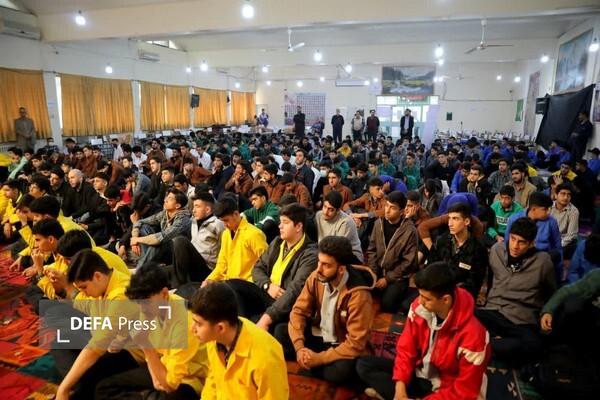 روایت یک گفت‌وگوی صمیمی در مدرسه؛پیام‌های آیت‌الله نورمفیدی به نسل جوان در دبیرستان شهید نصیری