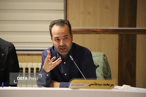 با تأسی از تفکر بسیجی کشور را در مسیر پیشرفت قرار دهیم