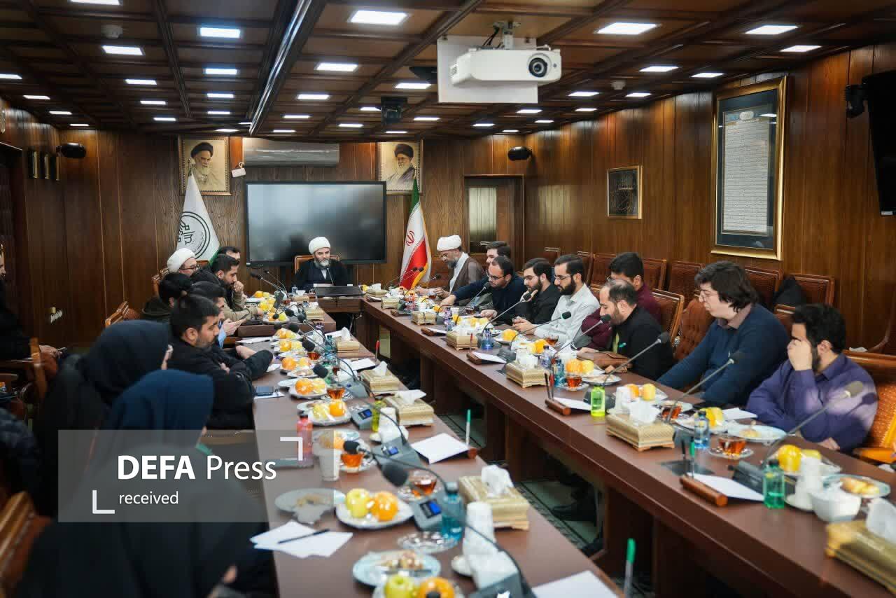 قمی: حمایت از حلقه‌های میانی یکی از راه‌های مهم شکوفایی ظرفیت‌های مردمی است