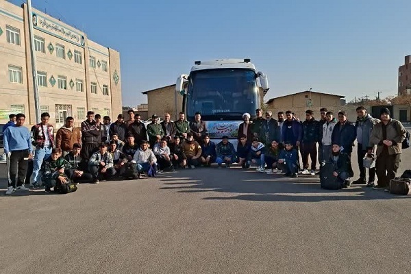 اعزام دانش‌آموزان تربت جامی به اردوی راهیان نور