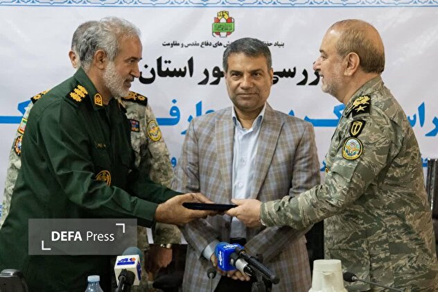 تصاویر/ تکریم و معارفه مدیران کل بنیاد حفظ آثار و نشر ارزش‌های دفاع مقدس و مقاومت هرمزگان