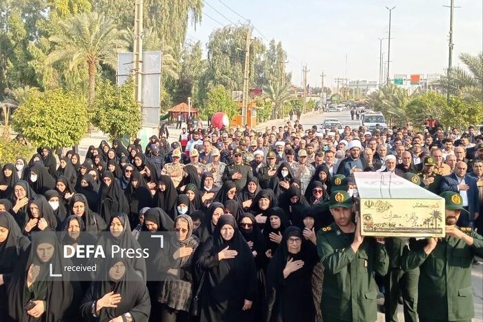 خاکسپاری پیکر یک شهید گمنام در پایانه مرزی خسروی خاکسپاری پیکر یک شهید گمنام در پایانه مرزی خسروی