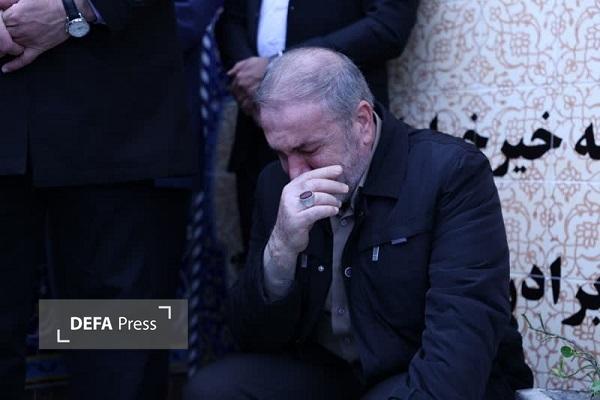 دبیرکل ستاد مبارزه با مواد مخدر با حضور در گلزار شهدا به مقام شامخ شهیدان ادای احترام کر+تصاویر