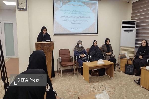 زن ایرانی با حفظ عفاف و کرامت در تمامی عرصه‌ها نقش آفرینی می‌کند