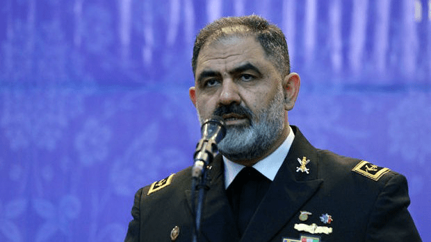 دریادار ایرانی: ارتش ۶ هزار شناور را در عمق اقیانوس‌ها اسکورت کرد