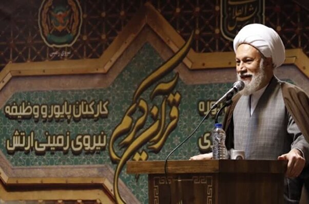 آیت الله «دژاکام»: اطاعت از ولایت مانع اختلاف می‌شود