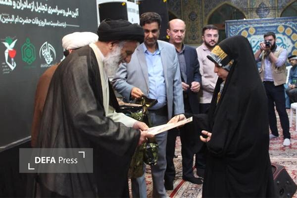 اقتدار جبهه مقاومت، ثمره صبر و بردباری مادران، همسران و دختران شهدا است