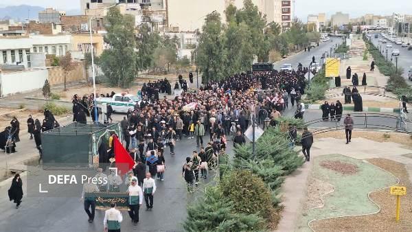 تصاویر| وداع مردم سمنان با شهید گمنام دفاع مقدس
