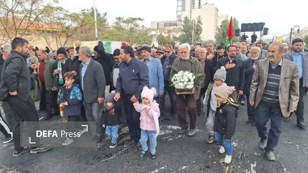 تصاویر| وداع مردم سمنان با شهید گمنام دفاع مقدس