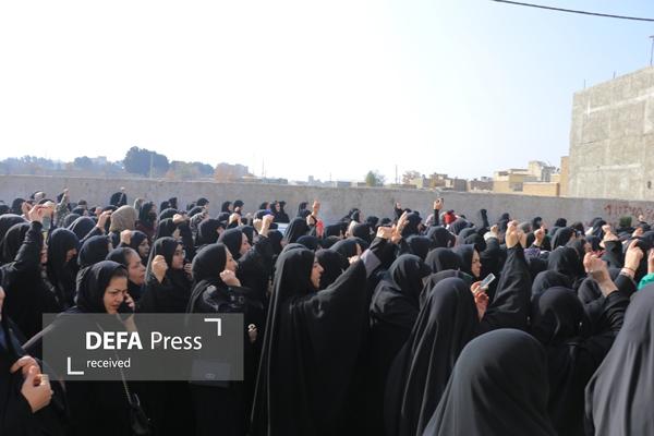 پیکر مطهر شهید گمنام در بوستان لاله مهرشهر کرج به خاک سپرده شد پیکر مطهر شهید گمنام در بوستان لاله مهرشهر کرج به خاک سپرده شد