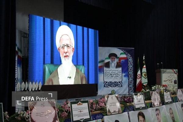 نهج‌البلاغه؛ کتاب آبرومندی و درمان دردهای عصرها