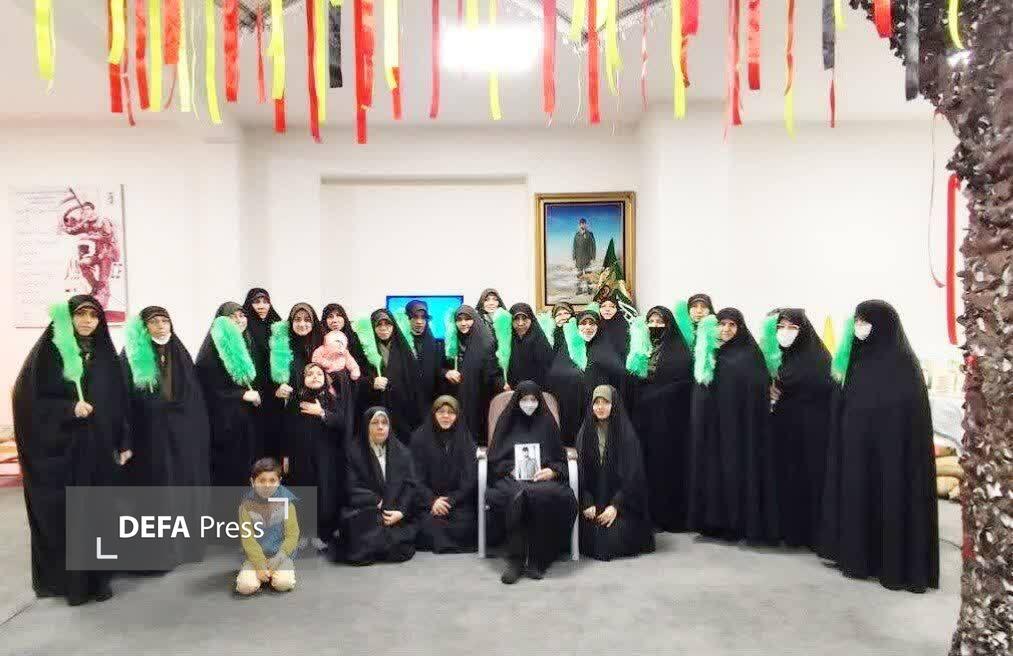 آیین یادبود تکریم مادران و همسران شهدا در خانه موزه شهید بابایی برگزار شد
