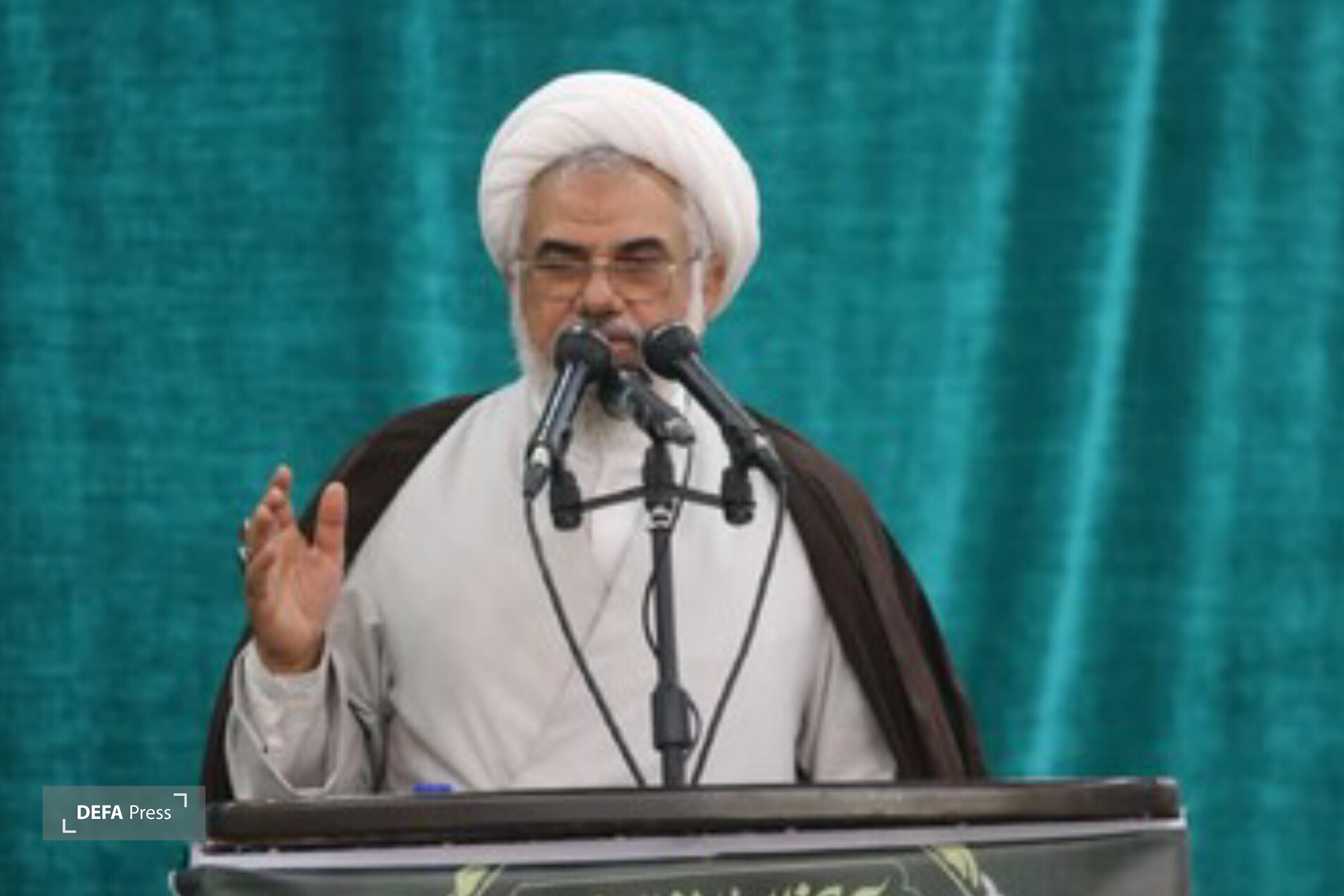 زن مسلمان ایرانی به قله‌ افتخار رسیده است