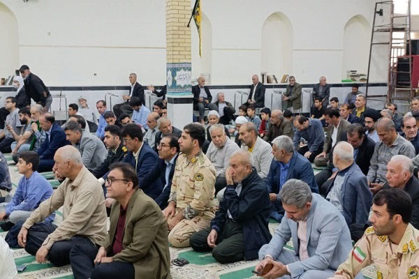 تصاویر/اقامه نماز جمعه در شهرستان دهلران