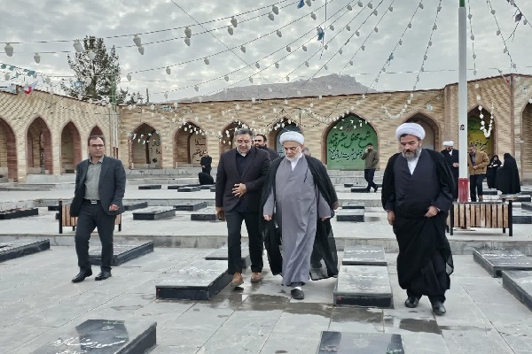 تصاویر/ بزرگداشت‌ ام‌البنین (س) و روز تکریم مادران و همسران شهداء در بیجار