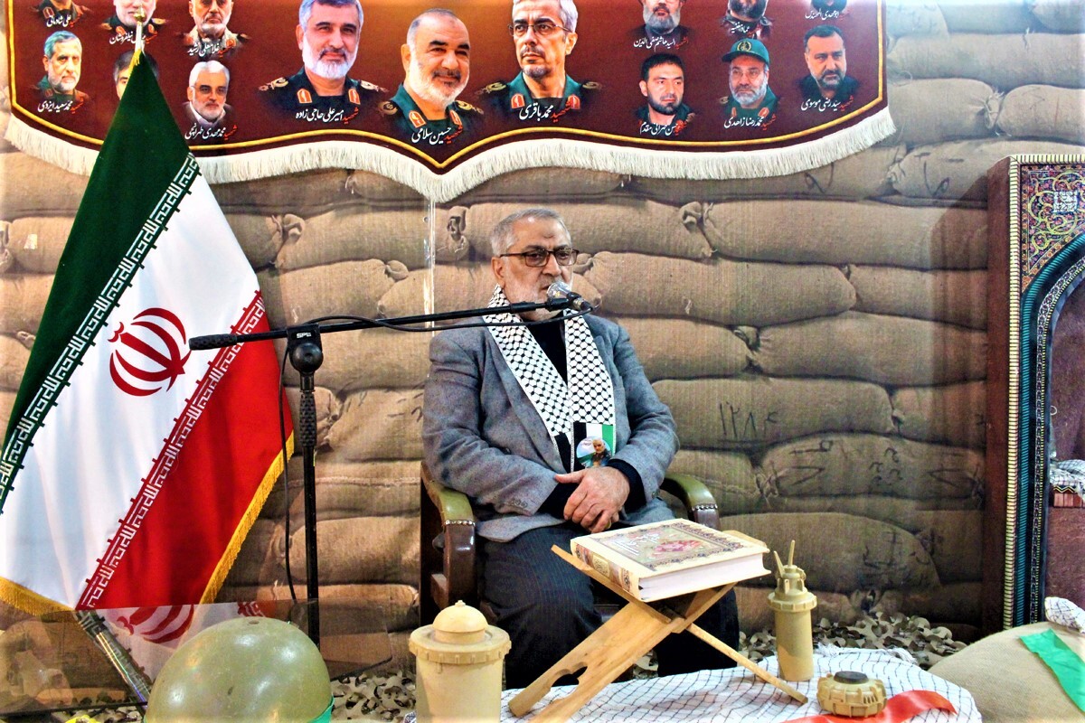 تصاویر/ چهاردهمین یادواره ۱۵ شهید روستای مومن آباد قم