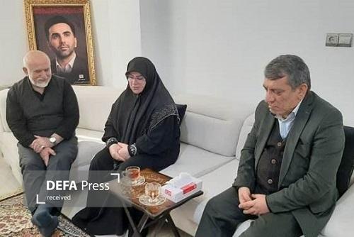 دعوت از خانواده دکتر شهید «تجن‌جاری» برای حضور در جشنواره علمی «ایثار»