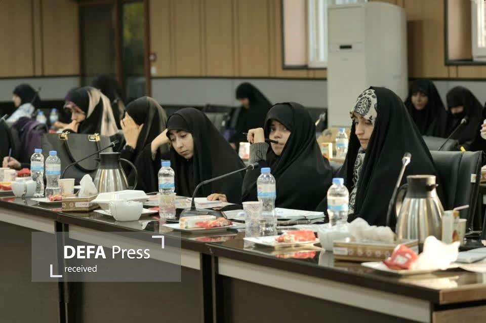 برگزاری دومین دوره آموزش مقدماتی «خادم بهشت» ویژه خواهران در بهشت زهرا (س) برگزاری دومین دوره آموزش مقدماتی «خادم بهشت» ویژه خواهران در بهشت زهرا (س)