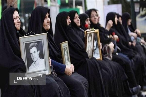 آیین تکریم از خانوادههای معظم شهدا در ارومیه برگزار میشود آیین تکریم از خانوادههای معظم شهدا در ارومیه برگزار میشود