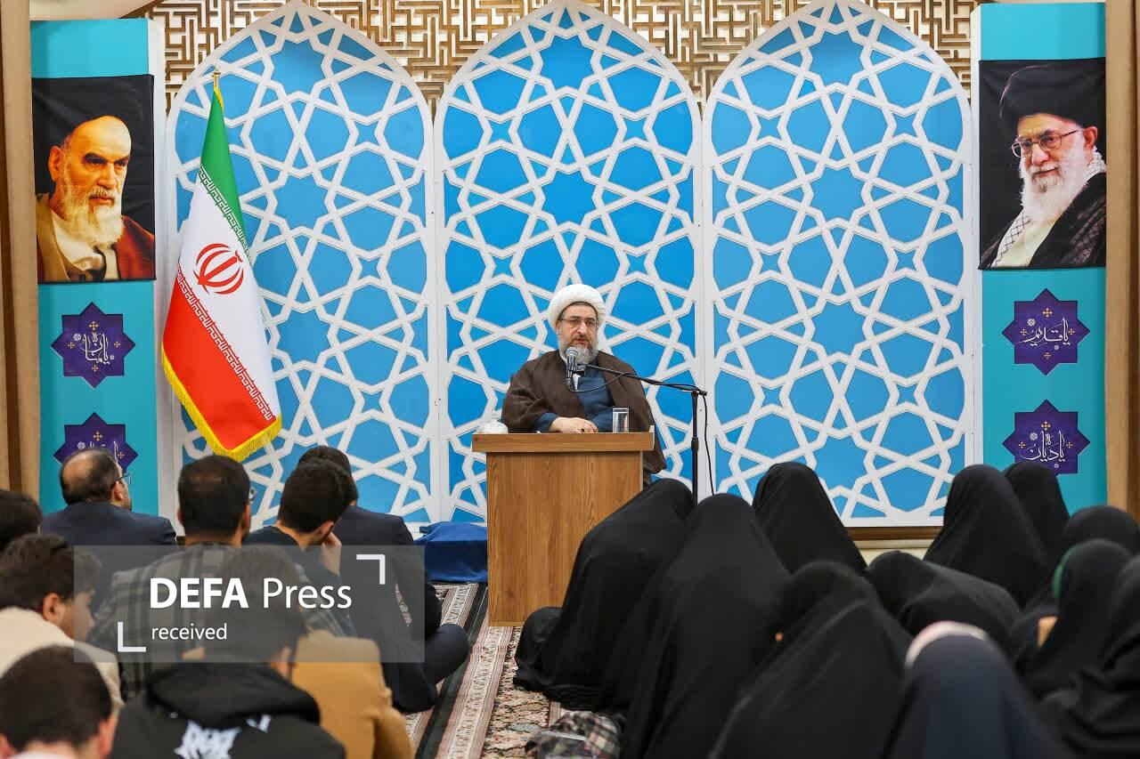 تأکید نماینده ولیفقیه در آذربایجانشرقی بر جایگاه دانشگاه و ضرورت گفتوگوی صریح با دانشجویان تأکید نماینده ولیفقیه در آذربایجانشرقی بر جایگاه دانشگاه و ضرورت گفتوگوی صریح با دانشجویان