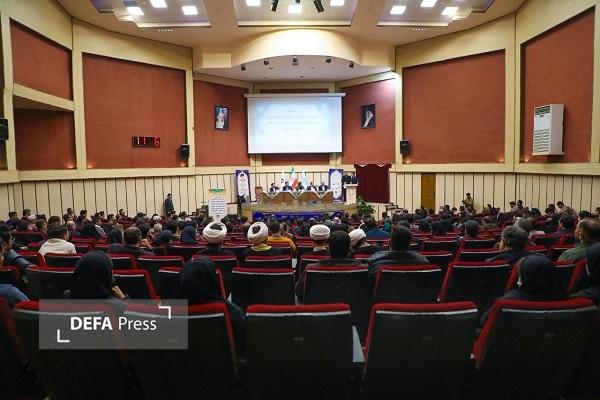 از ادای احترام معاون علمی رییس جمهور به سومین شهید محراب تا بازدید از مجموعههای دانش بنیان در یزد+ تصاویر از ادای احترام معاون علمی رییس جمهور به سومین شهید محراب تا بازدید از مجموعههای دانش بنیان در یزد+ تصاویر