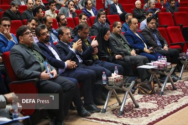 از ادای احترام معاون علمی رییس جمهور به سومین شهید محراب تا بازدید از مجموعههای دانش بنیان در یزد+ تصاویر از ادای احترام معاون علمی رییس جمهور به سومین شهید محراب تا بازدید از مجموعههای دانش بنیان در یزد+ تصاویر