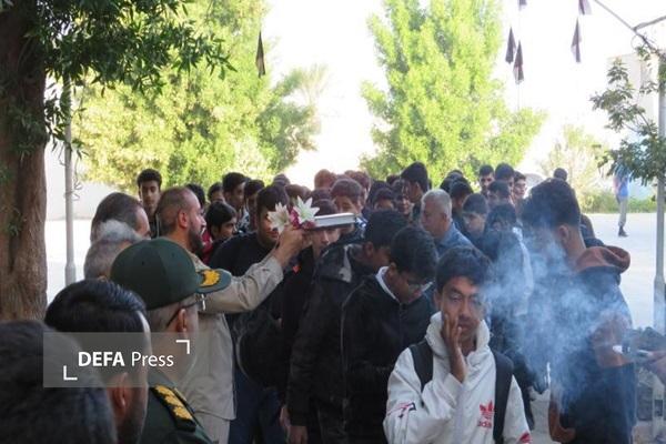 دانش آموزان دلواری به اردوی راهیان نور اعزام شدند دانش آموزان دلواری به اردوی راهیان نور اعزام شدند