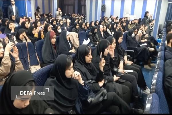 به مناسبت روز دانشجو گردهمایی دانشجویان دانشگاه فرهنگیان کردستان برگزار شد