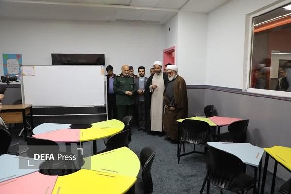 بازدید تولیت آستان قدس رضوی از مدرسه در حال احداث در حاشیه شهر مشهد+ فیلم بازدید تولیت آستان قدس رضوی از مدرسه در حال احداث در حاشیه شهر مشهد+ فیلم