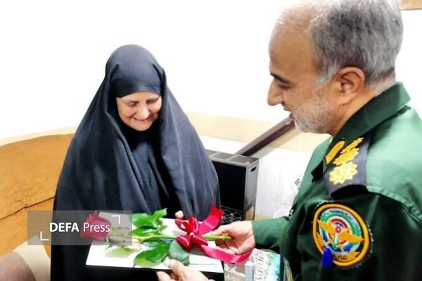 دیدار با خانواده روحانی شهید «حسین گرامی» در بیرجند+ تصاویر دیدار با خانواده روحانی شهید «حسین گرامی» در بیرجند+ تصاویر