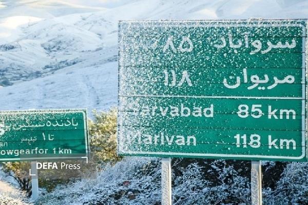 رانندگان در محور‌های کردستان مجهز به تجهیزات زمستانه باشند