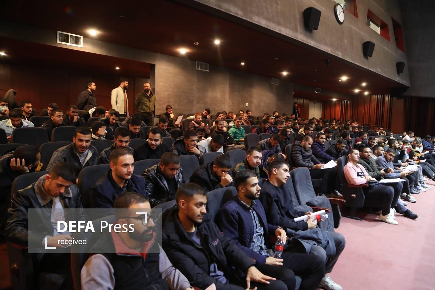 بازدید گروهی دانشجویان از موزه انقلاب اسلامی و دفاع مقدس+ تصاویر بازدید گروهی دانشجویان از موزه انقلاب اسلامی و دفاع مقدس+ تصاویر