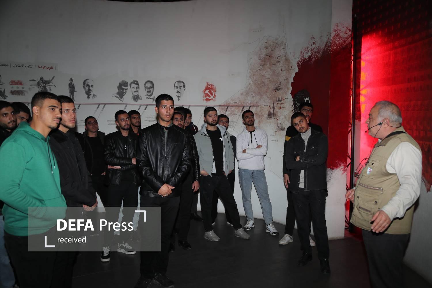 بازدید گروهی دانشجویان از موزه انقلاب اسلامی و دفاع مقدس+ تصاویر بازدید گروهی دانشجویان از موزه انقلاب اسلامی و دفاع مقدس+ تصاویر