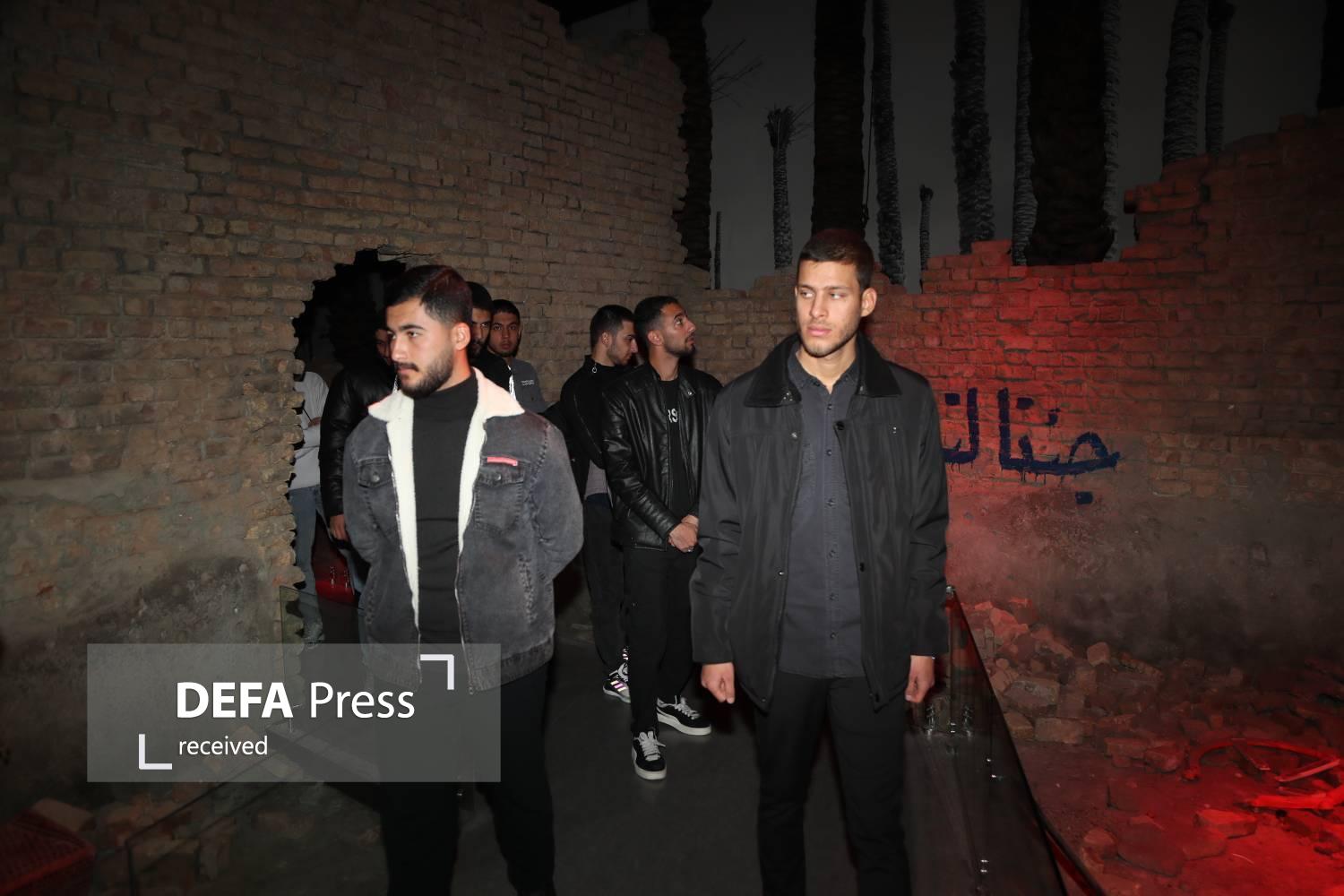 بازدید گروهی دانشجویان از موزه انقلاب اسلامی و دفاع مقدس+ تصاویر بازدید گروهی دانشجویان از موزه انقلاب اسلامی و دفاع مقدس+ تصاویر