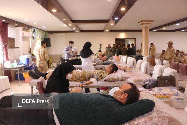 اهدای خون توسط کارکنان پایگاه هوانیروز مشهد+ تصاویر