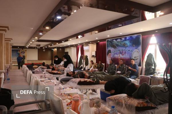 اهدای خون توسط کارکنان پایگاه هوانیروز مشهد+ تصاویر