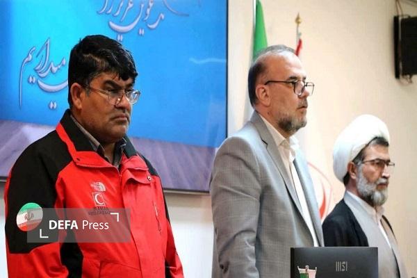 ایثارگریهای امدادگران هلالاحمر و آتشنشانان شایسته قدردانی است ایثارگریهای امدادگران هلالاحمر و آتشنشانان شایسته قدردانی است