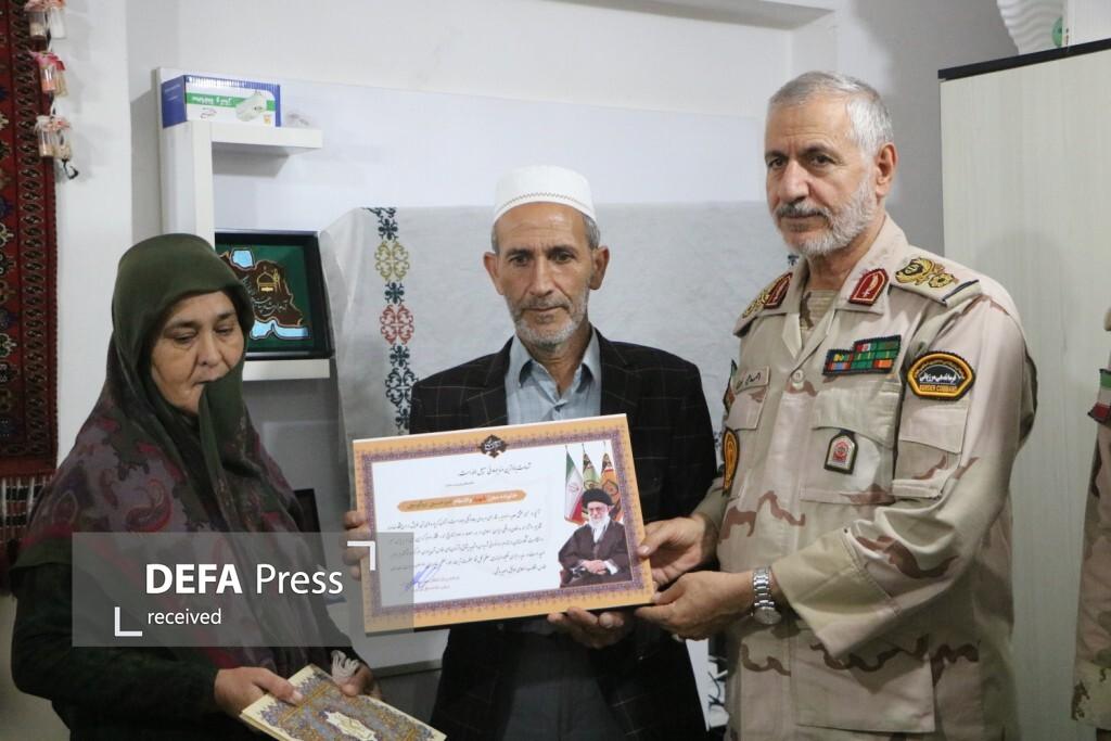 سردار گودرزی: خون شهدا به کشور عزت بخشیده است سردار گودرزی: خون شهدا به کشور عزت بخشیده است