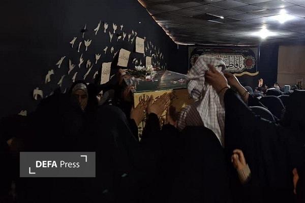 وداع با شهید گمنام عملیات «والفجر ۶» در مجتمع آموزش عالی ریحانه المصطفی (ص) + تصاویر