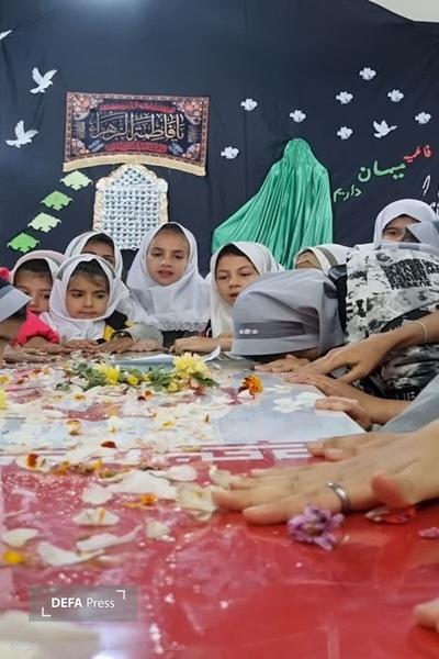 برنامه معنوی استقبال از پیکر شهید گمنام در دبستان حضرت معصومه(س) بسطام