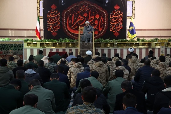 مراسم عزاداری شهادت حضرت فاطمه زهرا(س) با حضور پیکر مطهر شهدای گمنام در ستاد سپاه استان