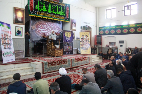 تصاویر/مراسم روضه خوانی حضرت زهرا (س) در دفتر امام جمعه بخش مرکزی یزد