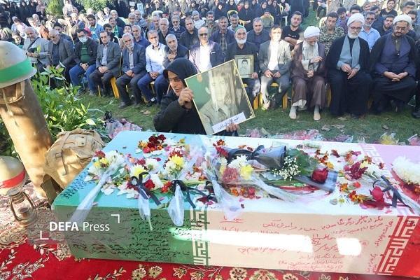 استقبال از لاله‌های فاطمی/ چشم ملت دوباره روشن شد+ فیلم و عکس