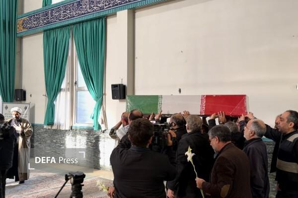 تشییع پیکرمطهر شهید گمنام دفاع مقدس در صداوسیمای خراسان رضوی تشییع پیکرمطهر شهید گمنام دفاع مقدس در صداوسیمای خراسان رضوی