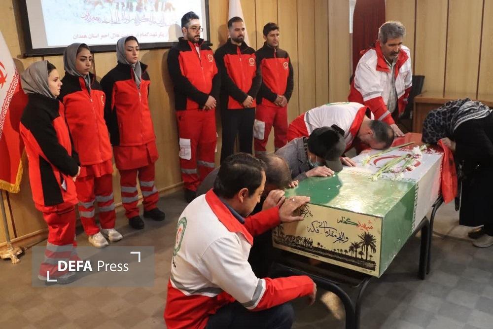 استقبال از لاله‌های فاطمی/ چشم ملت دوباره روشن شد+ فیلم و عکس