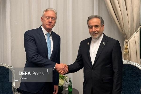 پیام تبریک وزیر امور خارجه به همتای لبنانی به مناسبت روز استقلال لبنان