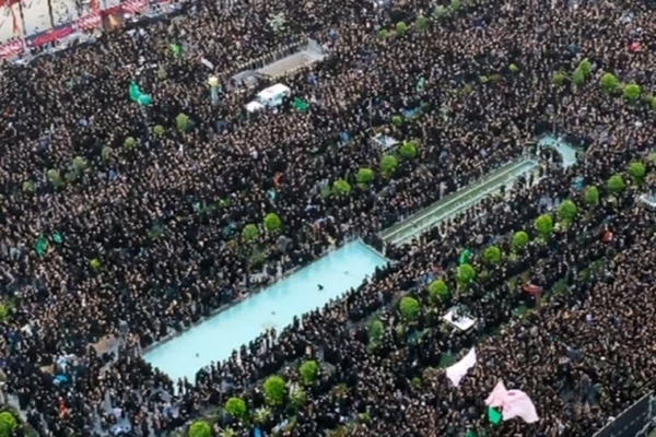 قافله عزاداری شهادت حضرت زهرا (س) با حضور کاروان «اهالی بهشت» در اصفهان برگزار شد قافله عزاداری شهادت حضرت زهرا (س) با حضور کاروان «اهالی بهشت» در اصفهان برگزار شد